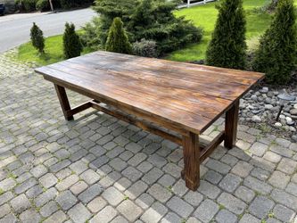 GORGEOUS CUSTOM DINING TABLE, BRAND NEW NEVER USED!