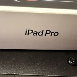 The new Gen 7 A2926 Ipad Pro . 13 “