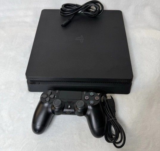 PS4 - 1TB