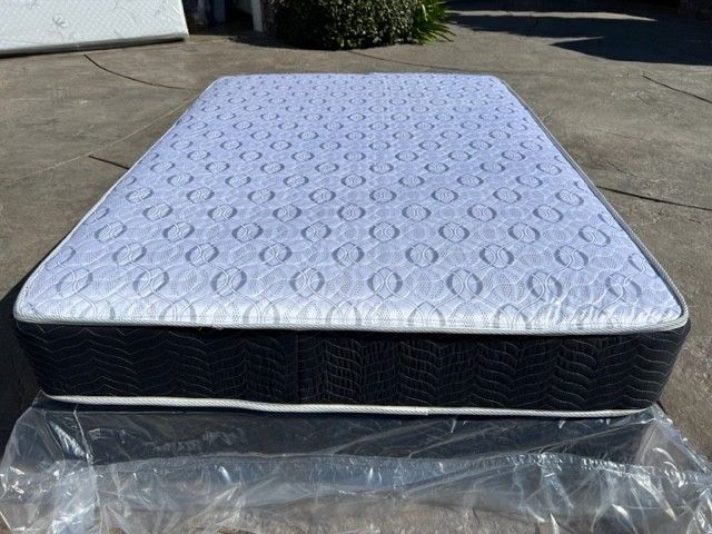 Queen Orthopedic Supreme Ultra Plush Mattress! 