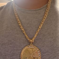 Centenario En Oro Laminado Luce Muy Elegante