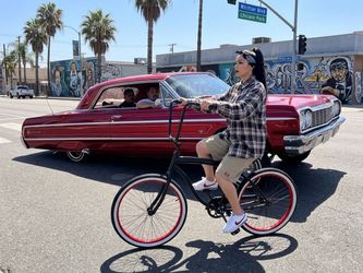 Freedom cycles single speed beach cruiser