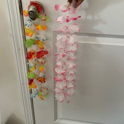 Leis - Flower Necklace Hawaii