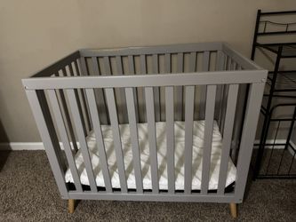 Mini Crib