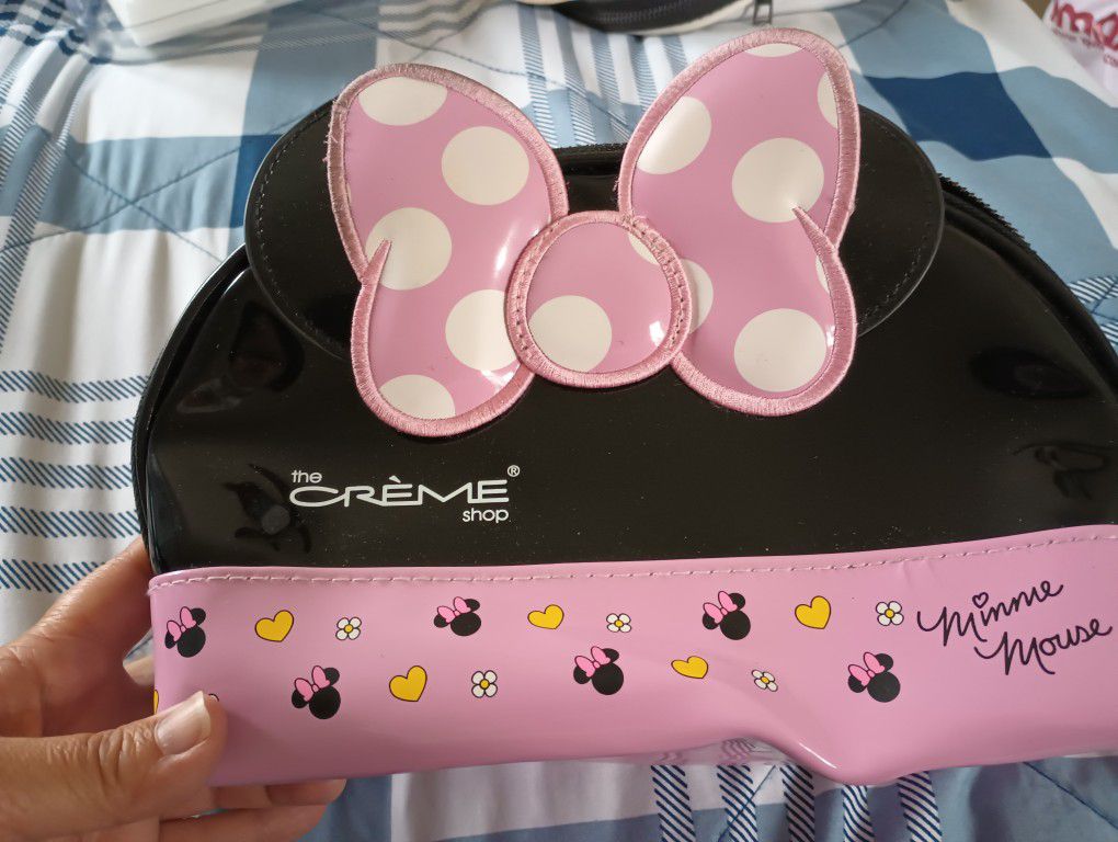 Minnie Mouse The Creme Shop Makeup Bag 