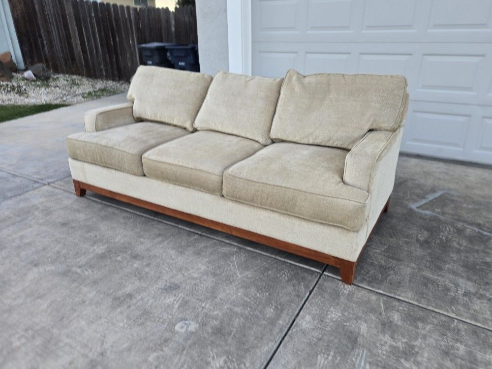 Free Delivery-Sofa By Ethan Allen 