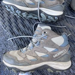 Boys, Merrell Hiking Boots Size 6 1/2