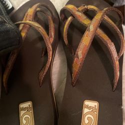 New Tevas Size6