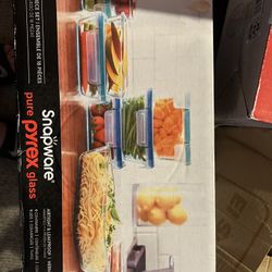 Snapware Glass Contairners