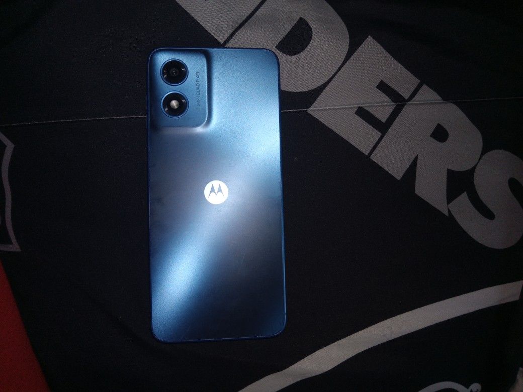 (Cracked) 50MP 1 Quad Pixel (Price Negotiable)