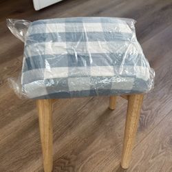 Vanity Stool-standard Seat Height. 