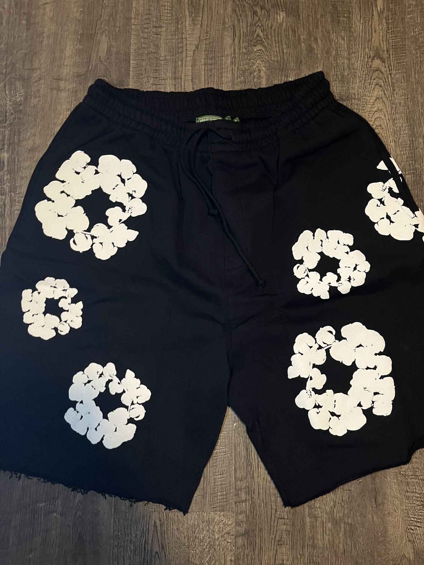 Black Denim Tear Shorts Size M