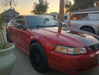 2000 Ford Mustang