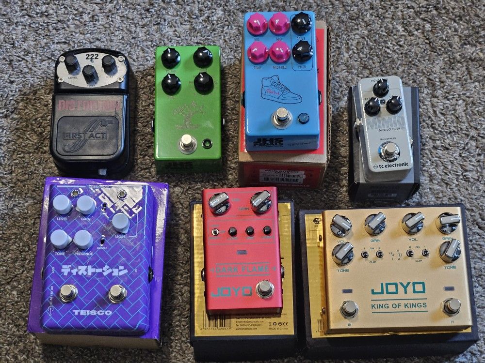 Various Electric Guitar Effect Pedals