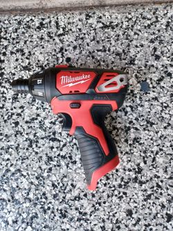 IMPACT DRILL MILWAUKEE M12 TOOL ONLY