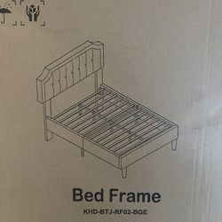 Full size platform bed