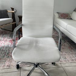 Office/desk chair
