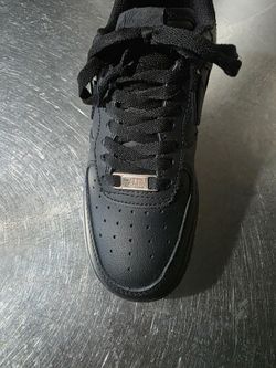 Black Nike shoes