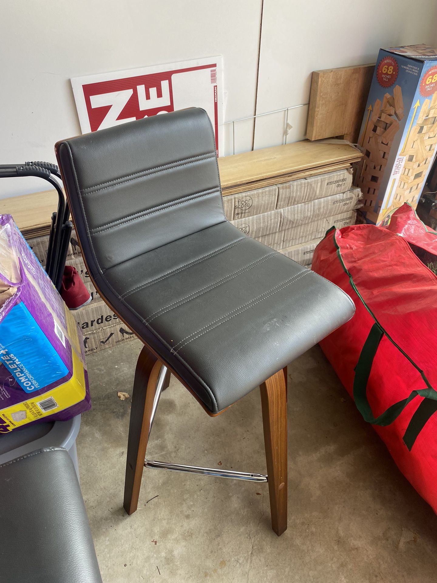 2 Bar Stools