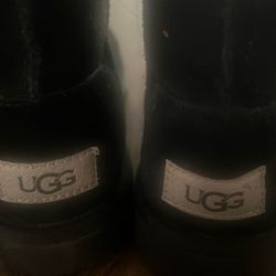  UGG boots Size 1