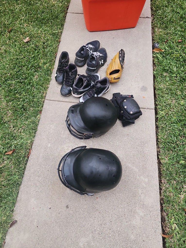 Baseball Helments Nike Shoe 4  Size Or 5 Glove Kids 250 Firm 