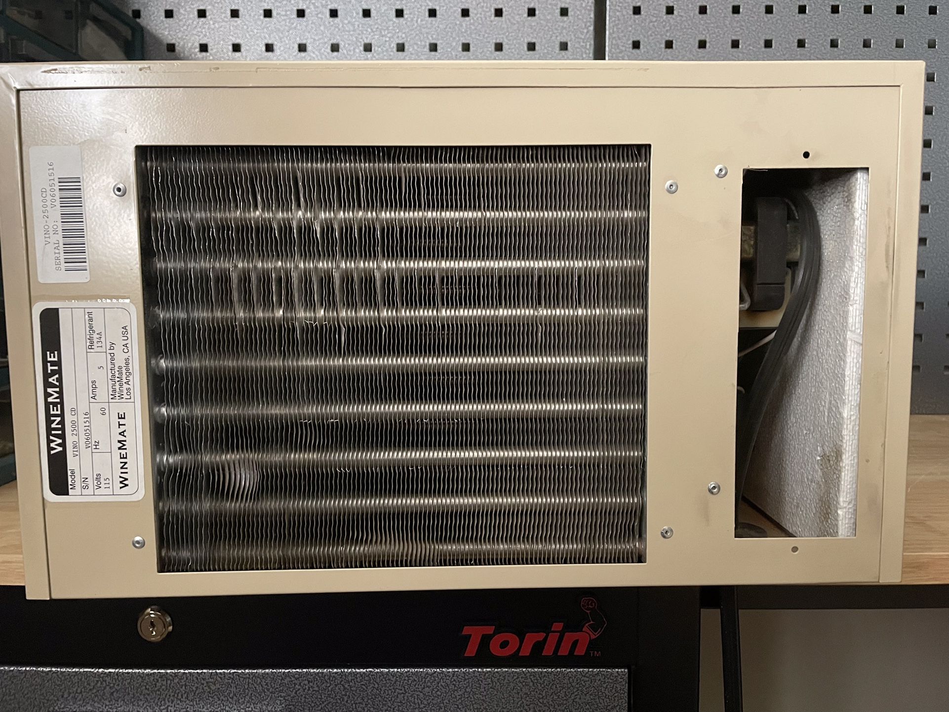 Vinotemp WineMate 2500 CD Cooling Unit for Sale in Portland, OR OfferUp