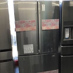 New Scratch And Dent Samsung 28.2 Cu Ft Stainless Steel French Door Fridge. 1 Year Warranty 