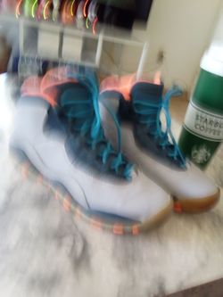 Jordan retro 12s size 4y