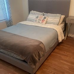 Like New Queen Bed With Mattress