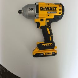 DEWALT XR 20-volt Max Variable Speed Brushless 1/2-in Drive Cordless Impact Wrench ( Battery Included )