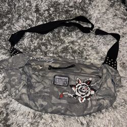 Vintage Ed Hardy camo crossbody bag 