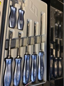 Snap on 105 screwdriver set