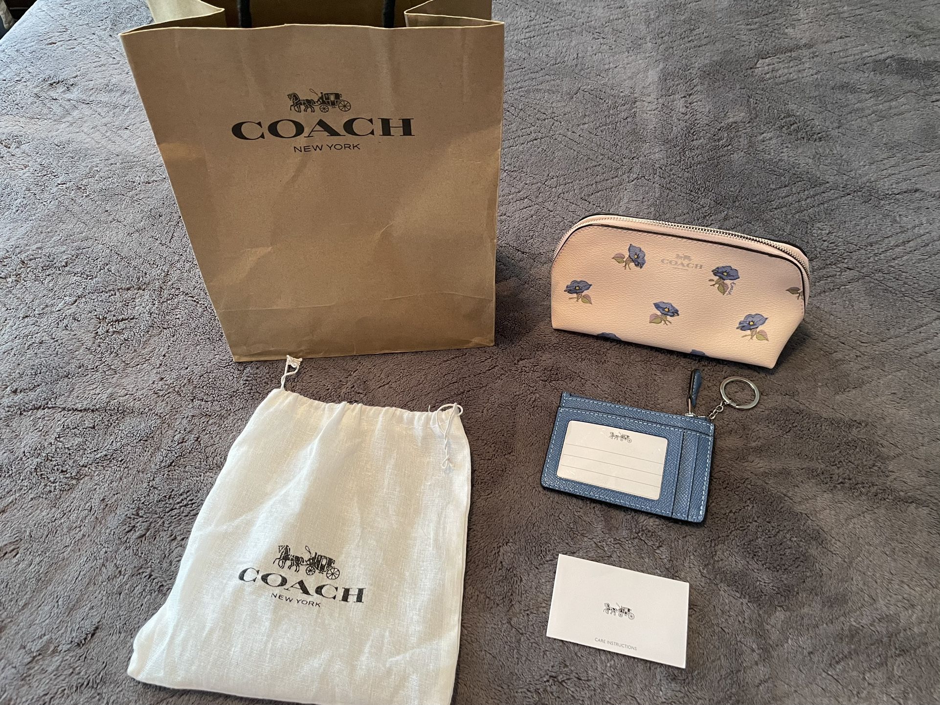 Coach Makeup Bag And Small Wallet 