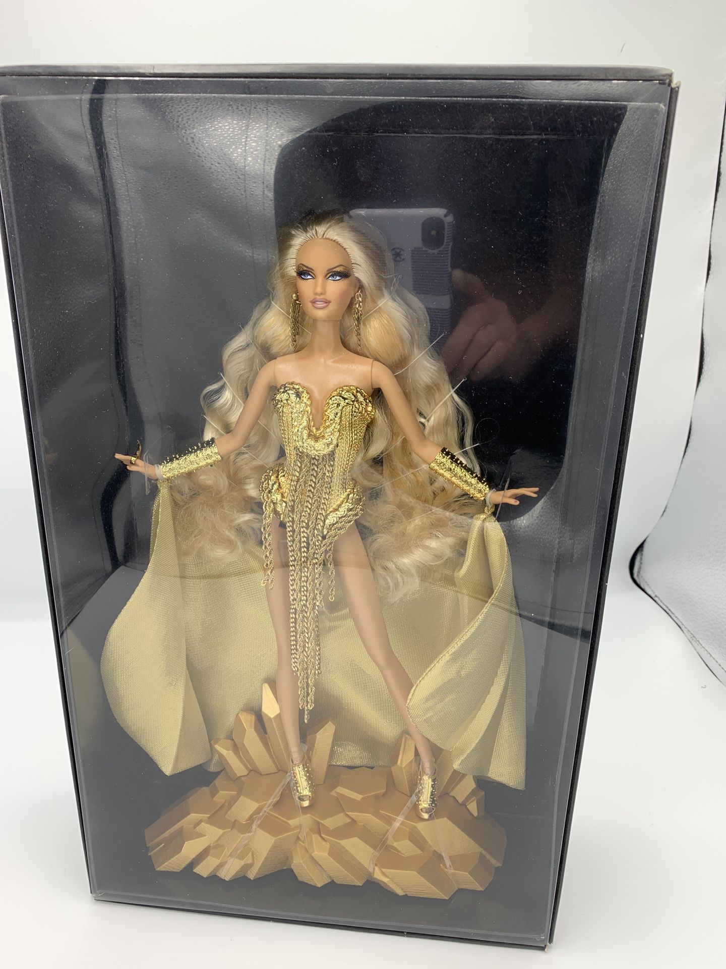 Gold label Barbie doll collection the blondes gold doll