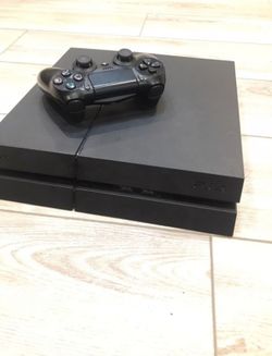 PS4 with controller and hmdi and power cord WORKS PERFECTLY