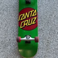 Mid Classic Dot Santa Cruz Skateboard