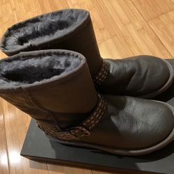 AU & MU Luxury Fur Boots Women Size 8 Gray