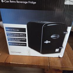 Mini Fridge *brand new*