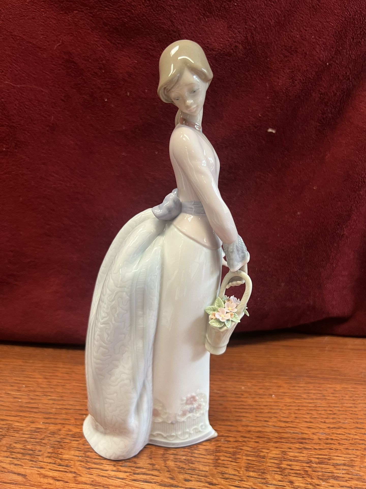 Lladro “Basket Of Love”