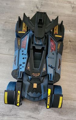 Large Batman Car that transforms into a building - sounds and lights