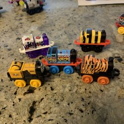 Thomas the Train Friends Engine Minis Lot Of 5 Trains Minty Displayed Only