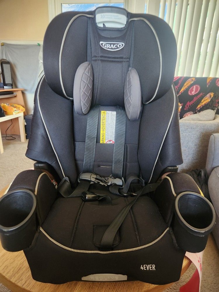 Graco 4Ever 4 in 1 Car Seat featuring TrueShield Side Impact Technology