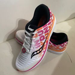 Dunkin' x Wmns Kinvara 10 'Classic Dunkin' Print'