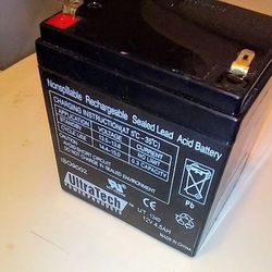 Ultratech 12 V Nonspillable Rechargeable Sealed Lead Acid Battery