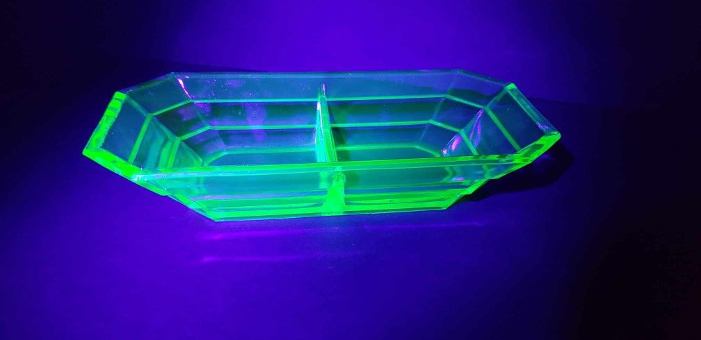 Vintage Depression Era Uranium Vaseline Green Glass Divided Dish / Relish Dish