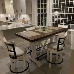 Tall Dining Table and 4 Bar Stools