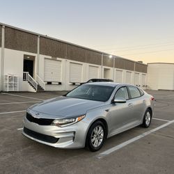 2017 KIA OPTIMA LX