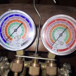 Refrigerated  Manifold Gauge Set