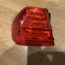 E90 Tail Light 