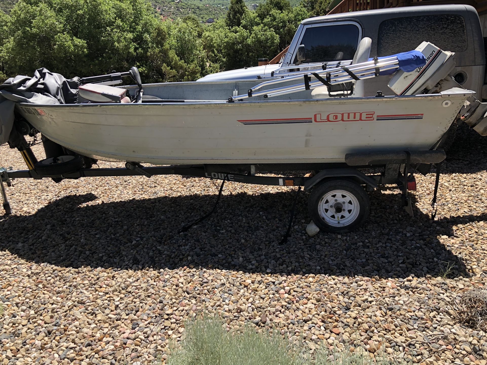14’ Aluminum Lowe Fishing Boat